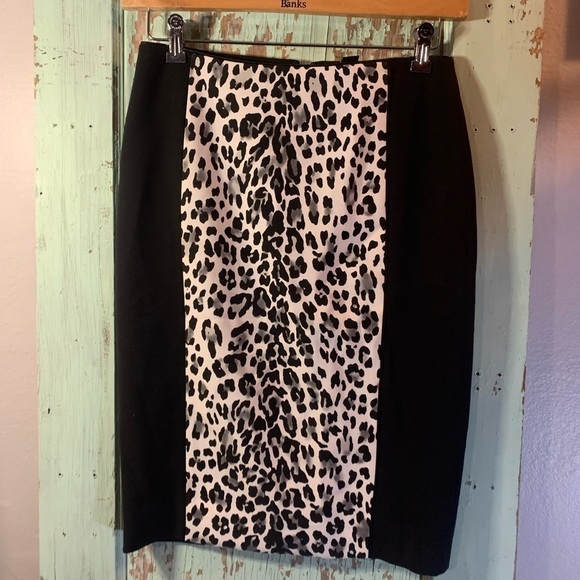 White House Black Market Dresses & Skirts - White House Black Market Leopard Print Pencil Skirt Size 6 Great Condition.